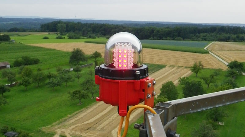 Signaling devices for obstruction lighting